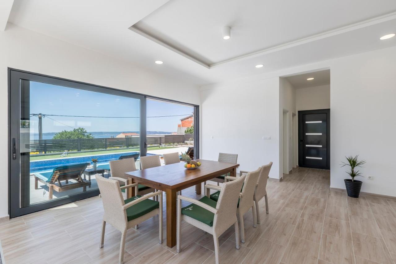 Luxury Villa La Nonna Ana - Heated Pool, Sea View, Near Split Kastela Exterior photo
