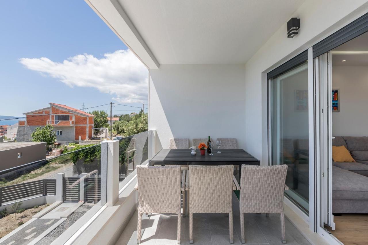 Luxury Villa La Nonna Ana - Heated Pool, Sea View, Near Split Kastela Exterior photo
