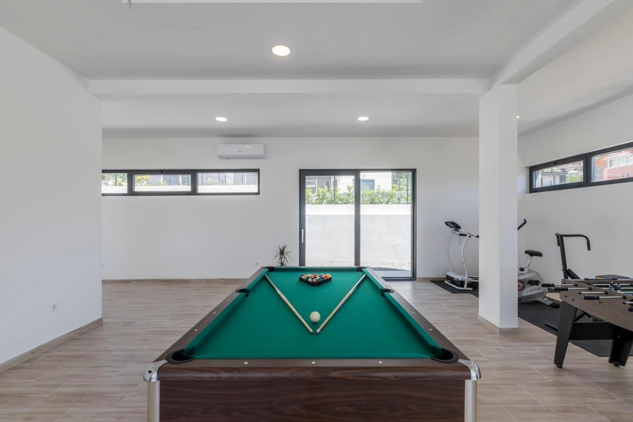 Luxury Villa La Nonna Ana - Heated Pool, Sea View, Near Split Kastela Exterior photo