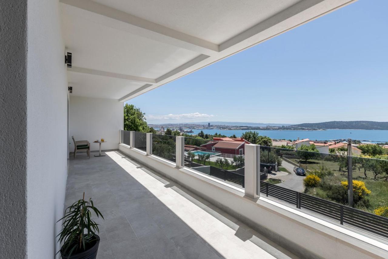 Luxury Villa La Nonna Ana - Heated Pool, Sea View, Near Split Kastela Exterior photo