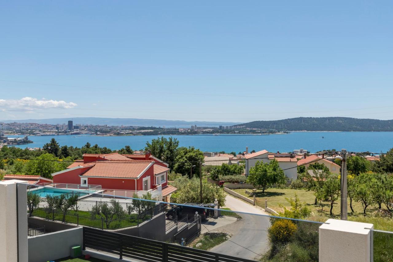 Luxury Villa La Nonna Ana - Heated Pool, Sea View, Near Split Kastela Exterior photo