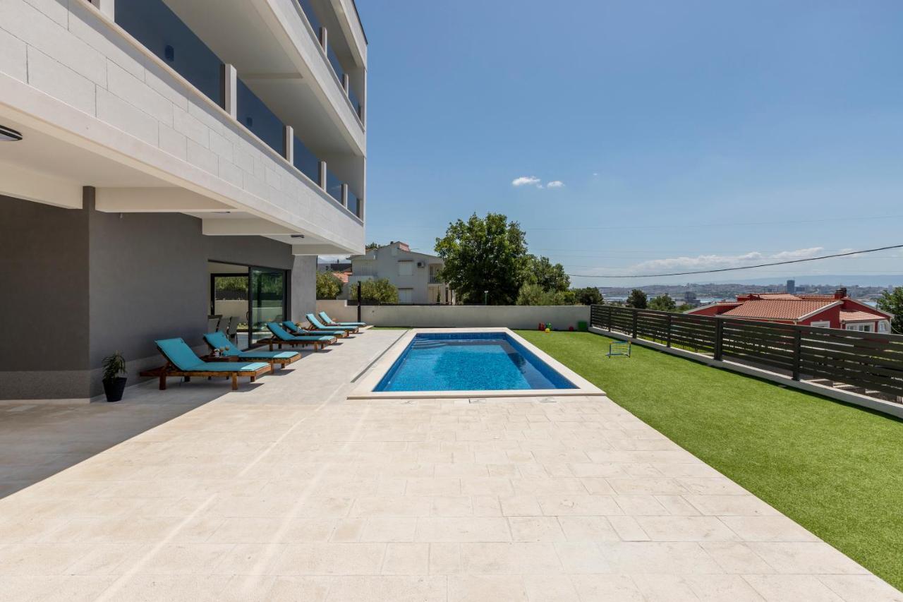 Luxury Villa La Nonna Ana - Heated Pool, Sea View, Near Split Kastela Exterior photo